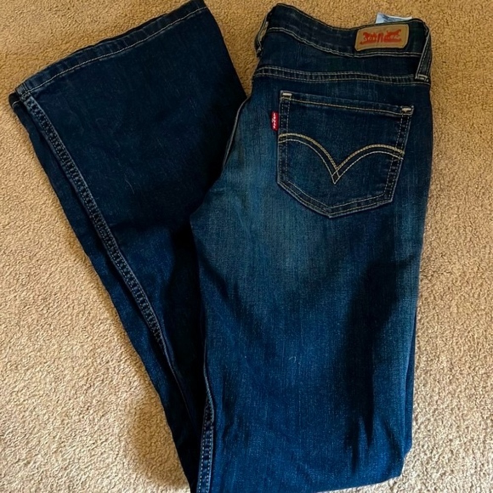 Low Rise Bell Bottom Levi’s